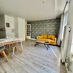 דירה Lumineux Avec Vue Sur Les Clochers