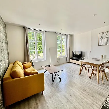 Apartamento Lumineux Avec Vue Sur Les Clochers *